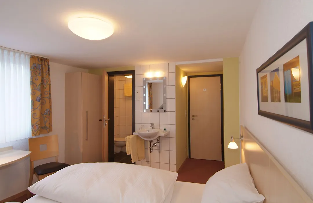 Hotel Haus am Berg-1